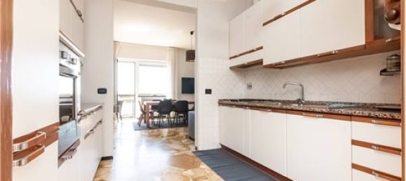 3 bedrooms Apartment in Genoa, Italy No. 279183 15