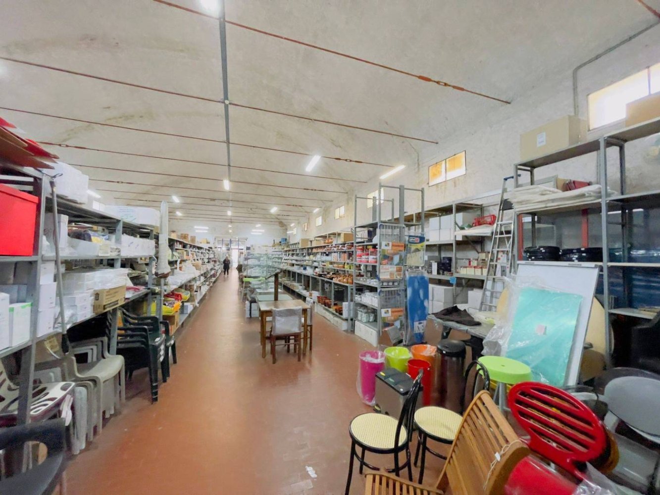 2-salle Propriété commerciale à Civitavecchia, Italy No. 91448