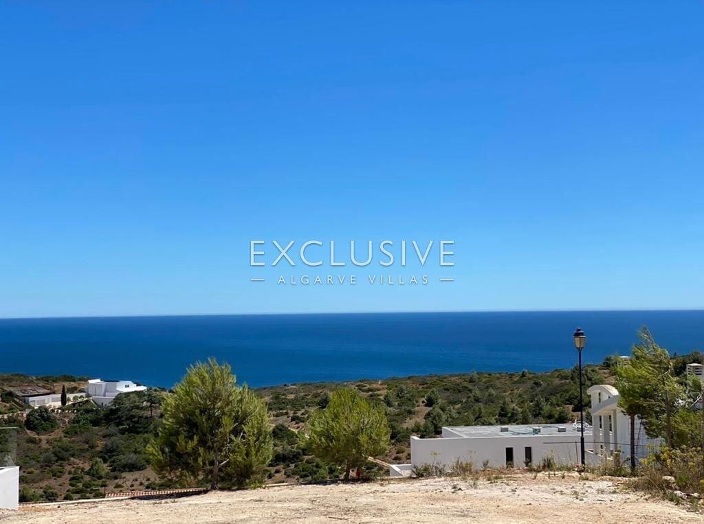  Land in Luz, Portugal No. 265185