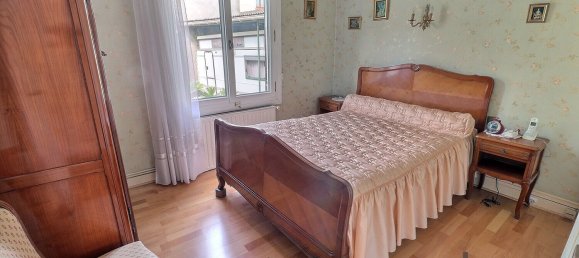 Villa de 2 dormitorios en Neuilly-Plaisance, France No. 186441 10