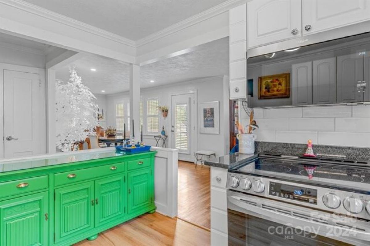 2 Schlafzimmer Haus in Hendersonville, USA, Nr. 387459