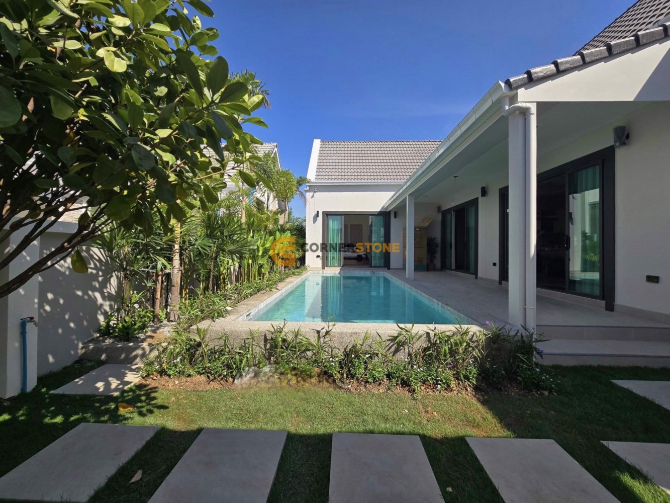 170m² House in Pattaya, Thailand No. 26436