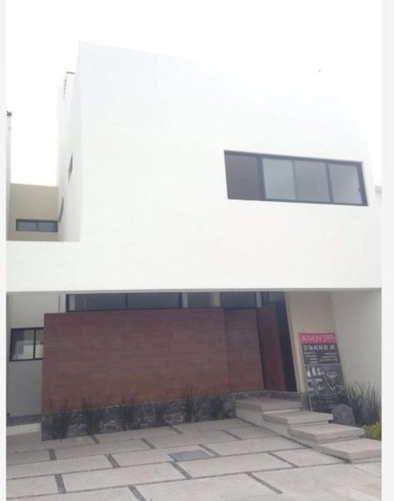 Casa de 3 dormitorios en Querétaro, Mexico No. 160116