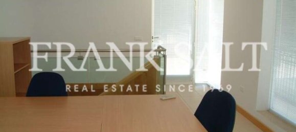 4 bedrooms Villa in Saint Paul's Bay, Malta No. 7770 30