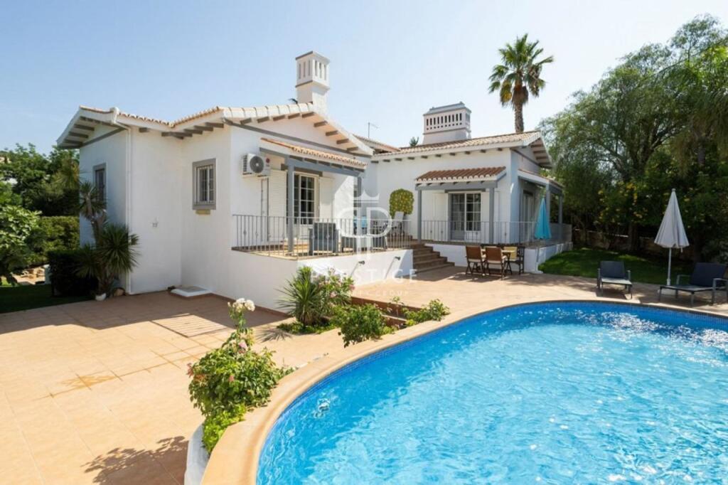 4 Schlafzimmer Villa in Loule, Portugal, Nr. 267713