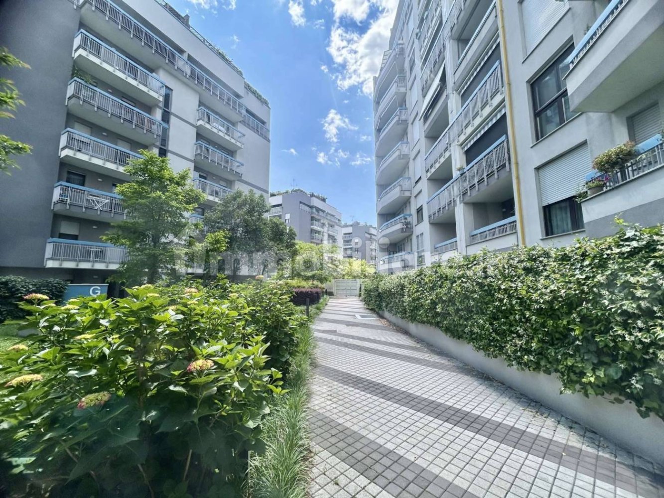 2 Schlafzimmer Wohnung in Milan, Italy, Nr. 317930