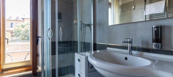 4 bedrooms Apartment in Siena, Italy No. 329341 16