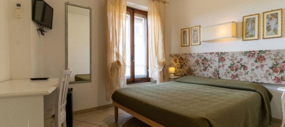 4 bedrooms Apartment in Siena, Italy No. 329341 31