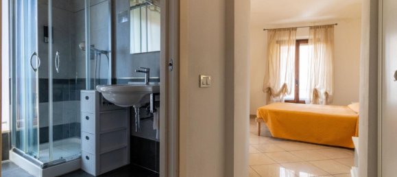 4 bedrooms Apartment in Siena, Italy No. 329341 15