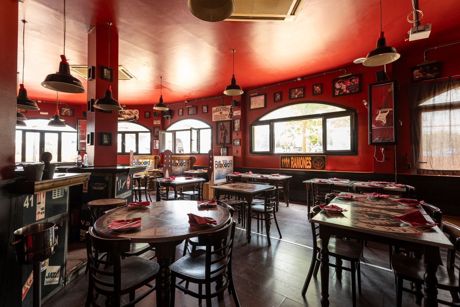 Propriété commerciale à Cadiz, Spain 150m² No. 145308