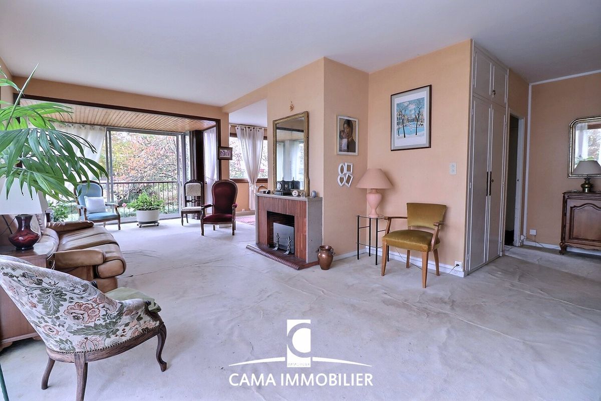 4 Schlafzimmer Wohnung in Fontenay-le-Fleury, France, Nr. 184693