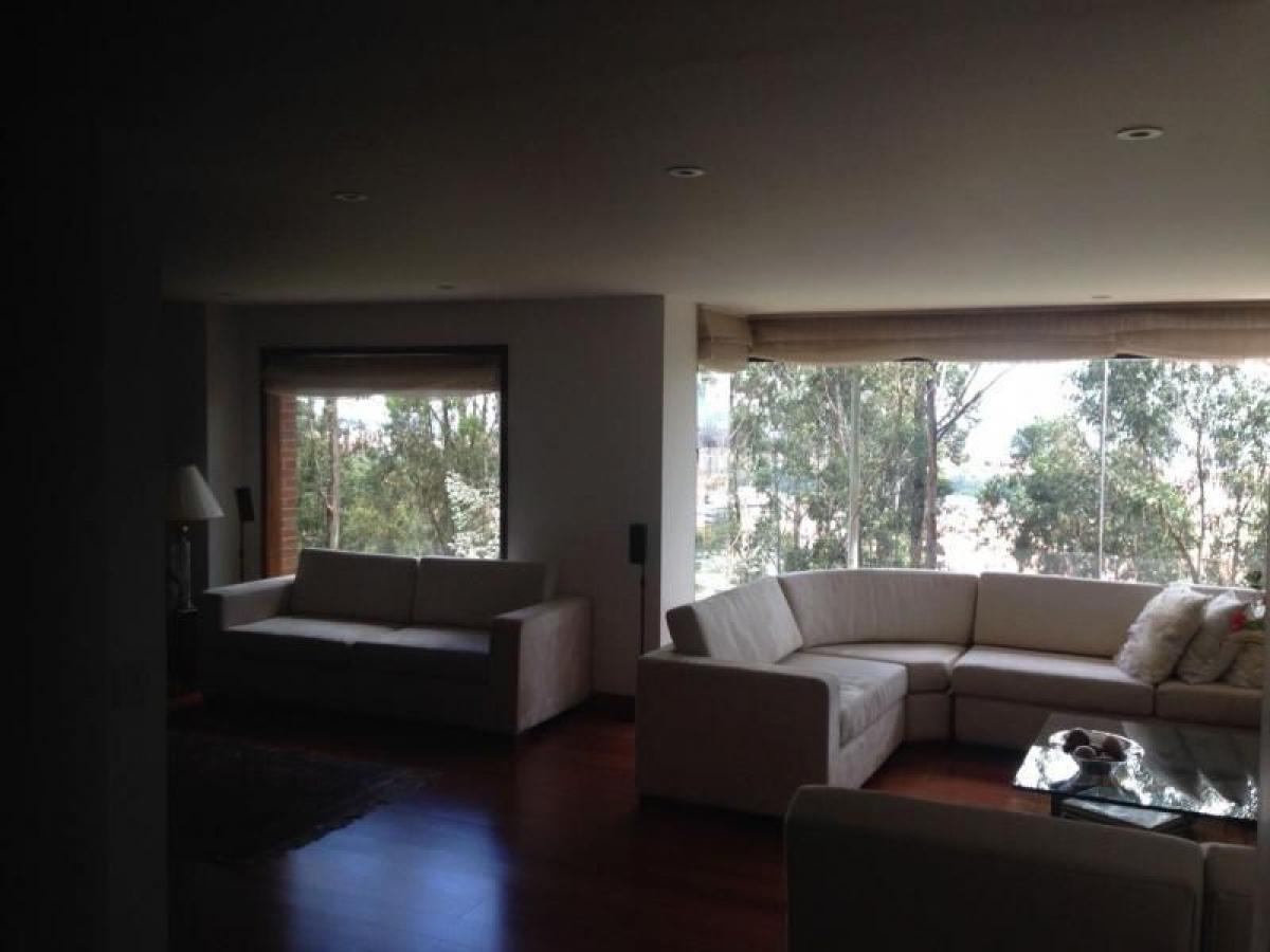 3 bedrooms House in Bogota, Colombia No. 11638