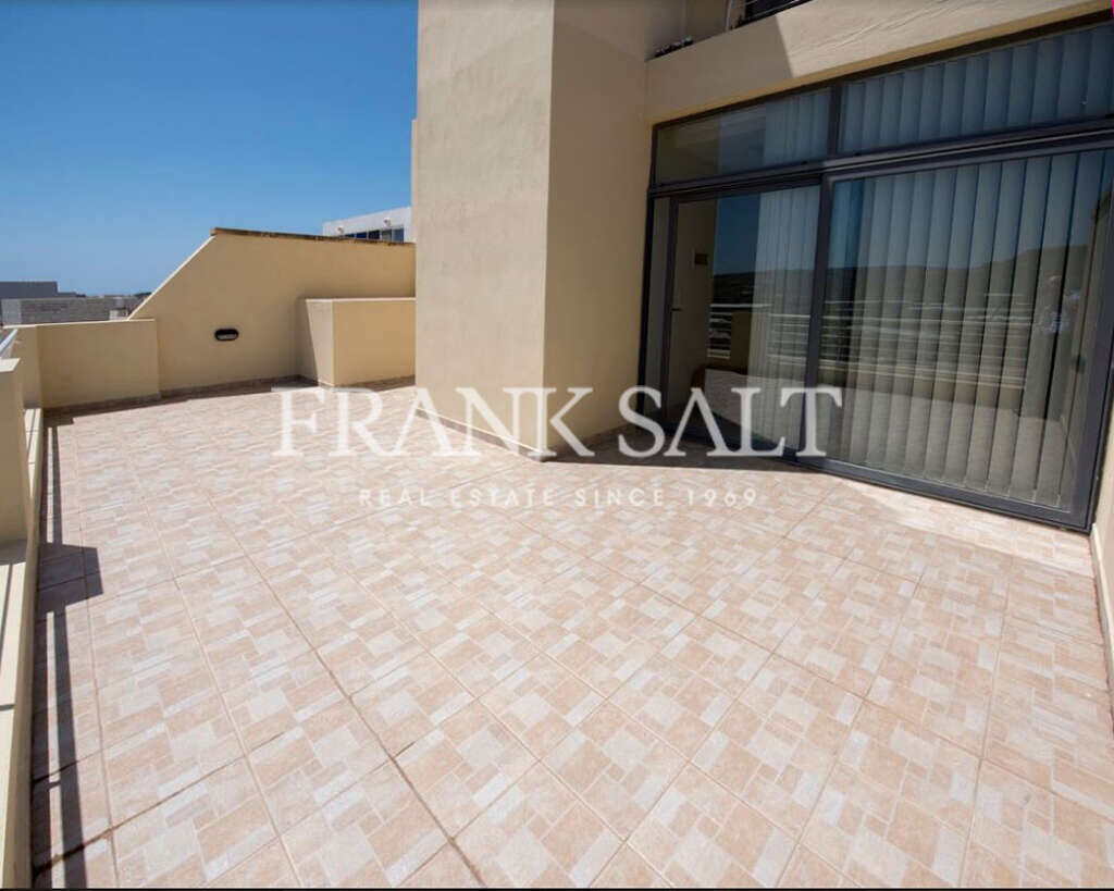 3 bedrooms Penthouse in Mgarr, Malta No. 4183