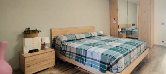 4 Schlafzimmer Wohnung in Carpi, Italy, Nr. 363911 20