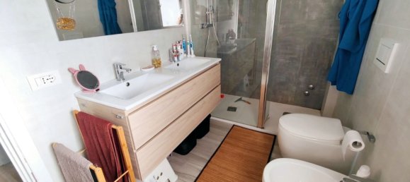 4 Schlafzimmer Wohnung in Carpi, Italy, Nr. 363911 13