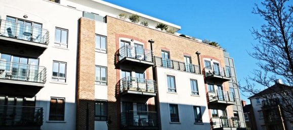 2 bedrooms Apartment in London, United Kingdom No. 13472 3