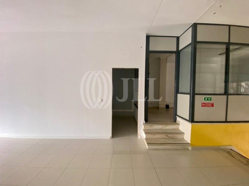78m² Commercial property in Loures, Portugal No. 68960