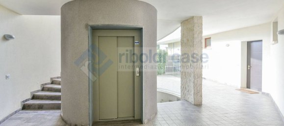 Квартира с 3 спальнями в Джуссано, Италия № 173084 35