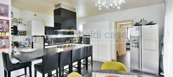 Квартира с 3 спальнями в Джуссано, Италия № 173084 6