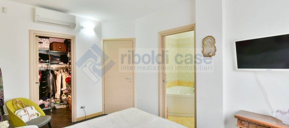 Квартира с 3 спальнями в Джуссано, Италия № 173084 15