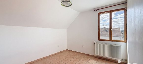 2 bedrooms House in Auxerre, France No. 285557 8