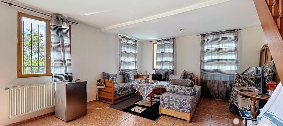 2 bedrooms House in Auxerre, France No. 285557 5