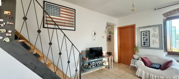 4-salle Appartement à Sarzana, Italy No. 286339 8