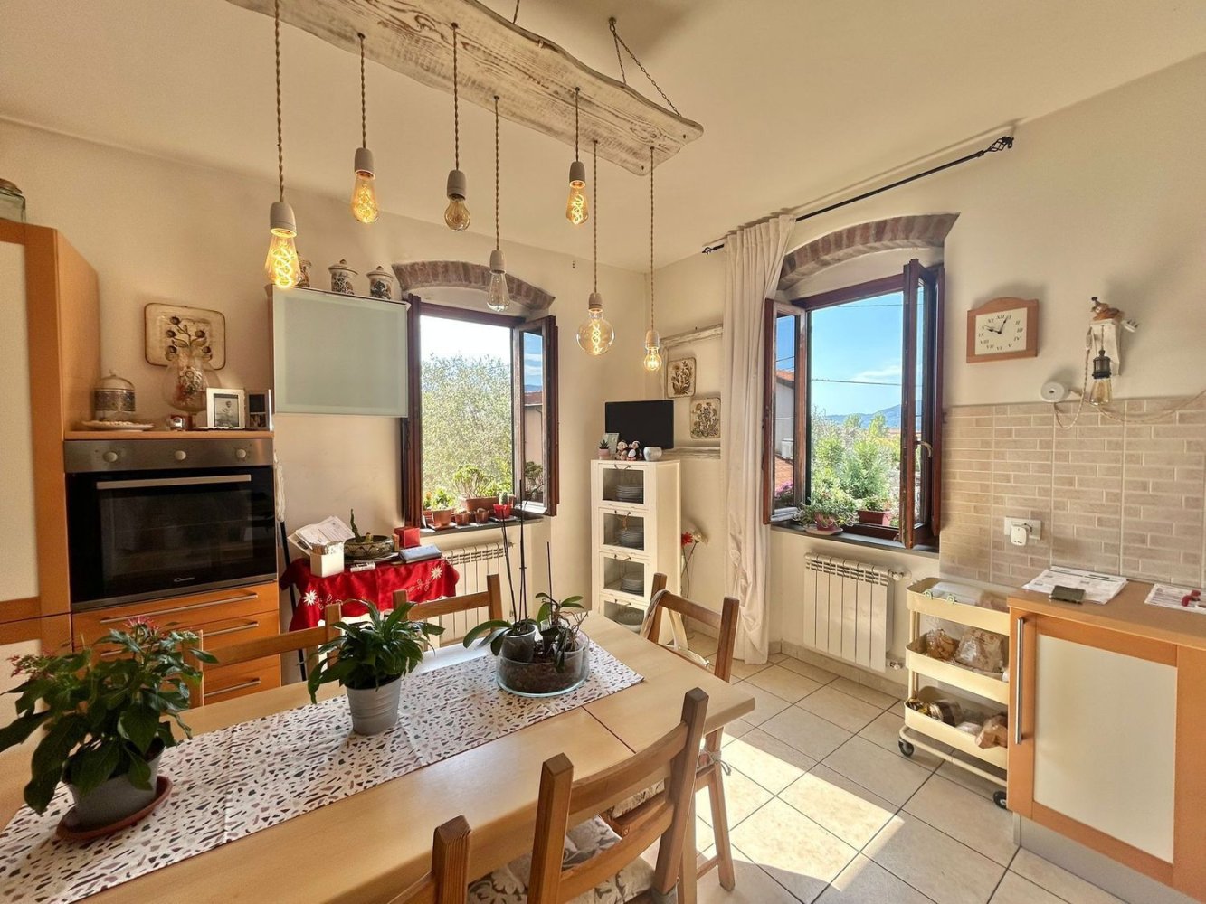 4غرفة شقة في Sarzana, Italy رقم 286339