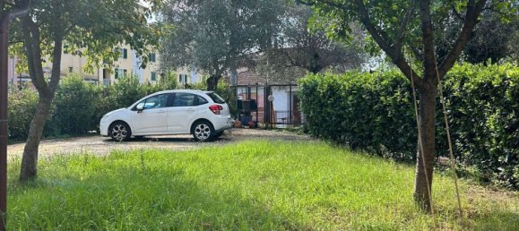 4-salle Appartement à Sarzana, Italy No. 286339 38