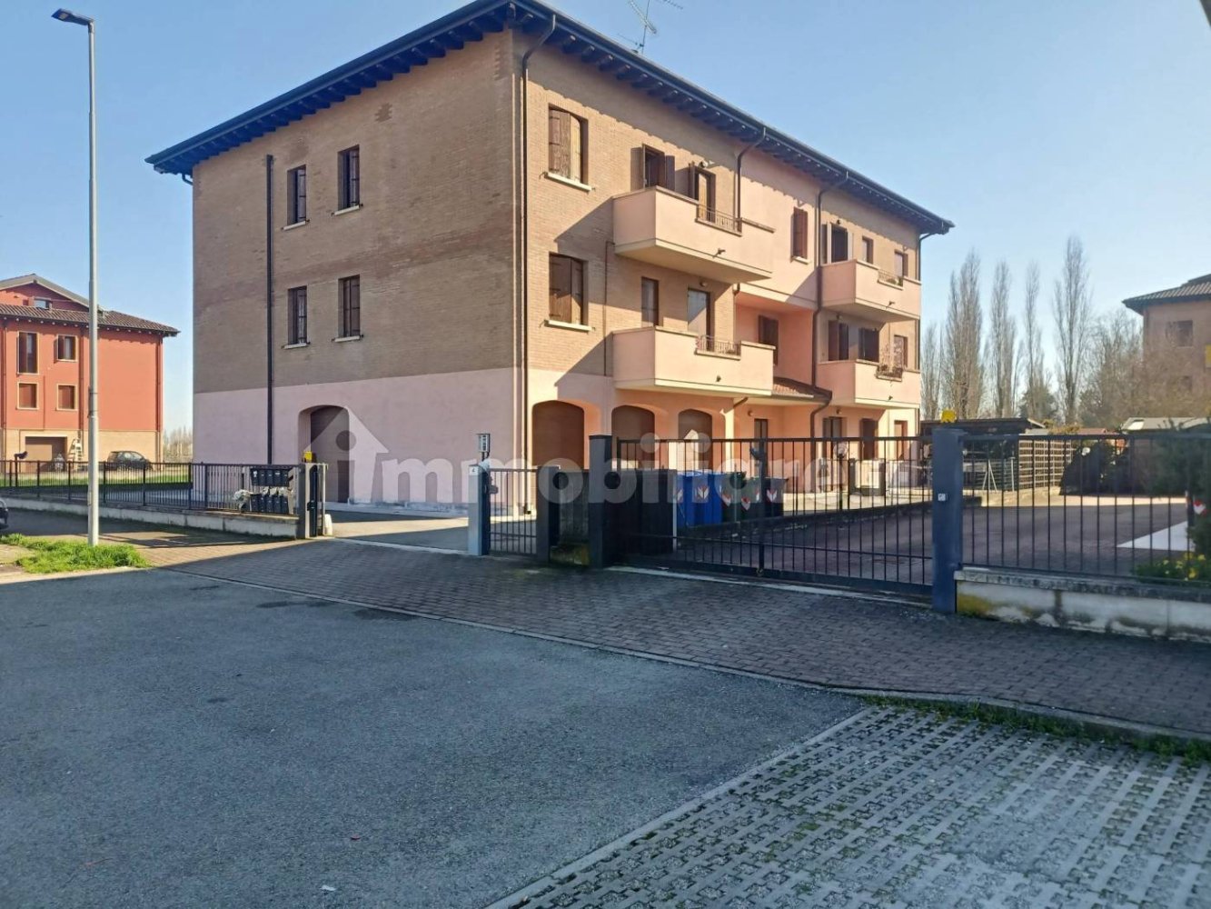 2 chambres Appartement à San Prospero, Italy No. 18765