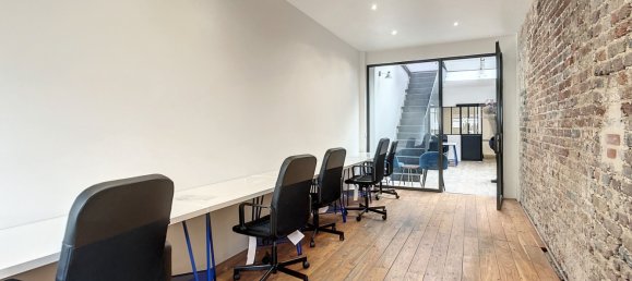 1 bedroom Apartment in Paris, France No. 170800 2