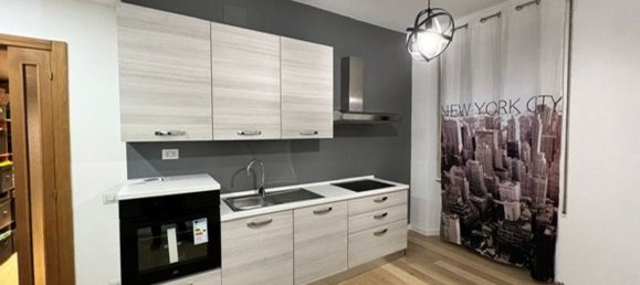 4 Schlafzimmer Wohnung in Rome, Italy, Nr. 335760 3