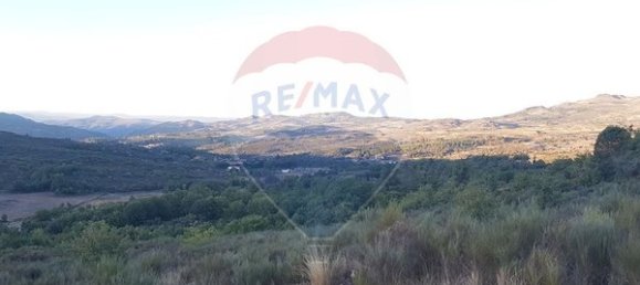 90000m² Land in Sernancelhe, Portugal No. 90062 39