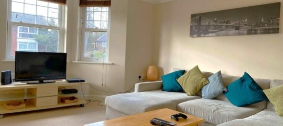 Apartamento T2 em Leatherhead, United Kingdom N.º 13846 3