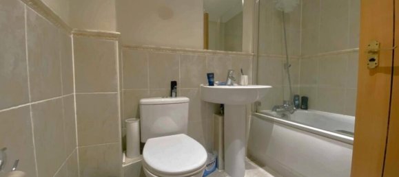 Apartamento T2 em Leatherhead, United Kingdom N.º 13846 8