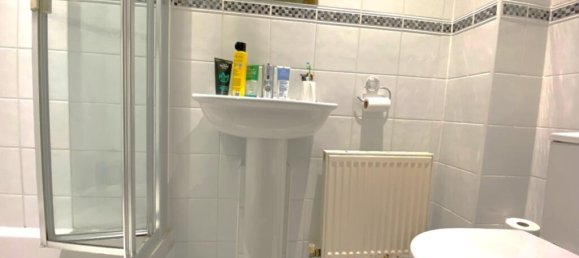 Apartamento T2 em Leatherhead, United Kingdom N.º 13846 6