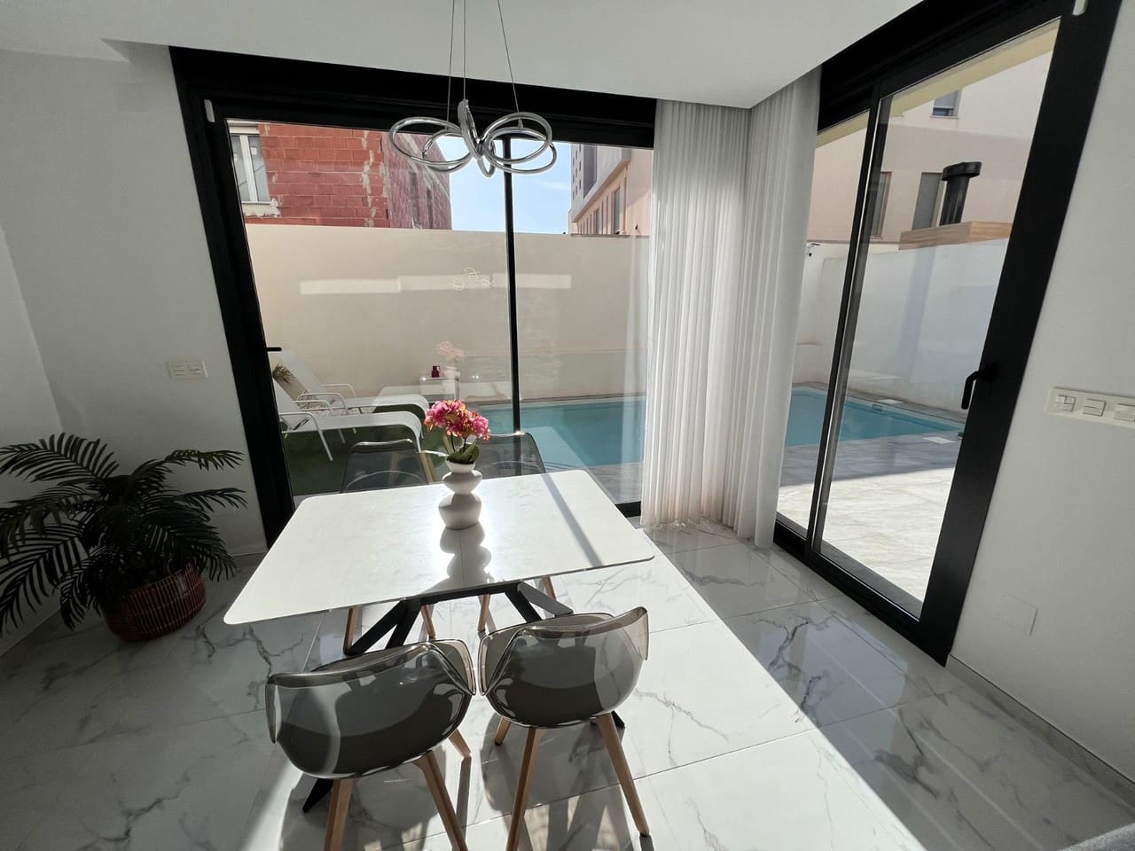 Casa de 3 dormitorios en Los Montesinos, Spain No. 187930