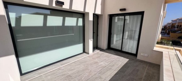 Casa de 3 dormitorios en Los Montesinos, Spain No. 187930 17