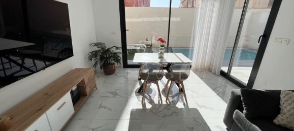 Casa de 3 dormitorios en Los Montesinos, Spain No. 187930 7