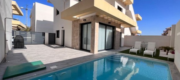 Casa de 3 dormitorios en Los Montesinos, Spain No. 187930 18