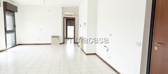 Apartamento de 4 dormitorios en Vicenza, Italy No. 326698 2