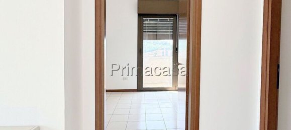 Apartamento de 4 dormitorios en Vicenza, Italy No. 326698 8