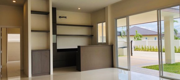 3 bedrooms Villa in Pattaya, Thailand No. 20074 11