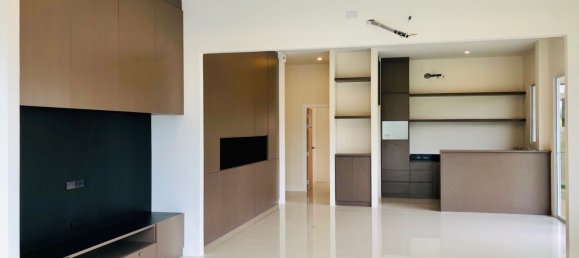 3 bedrooms Villa in Pattaya, Thailand No. 20074 9