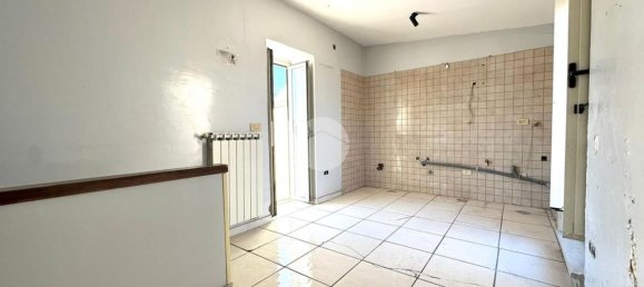 Apartamento de 4 divisões em Naples, Italy N.º 82270 27