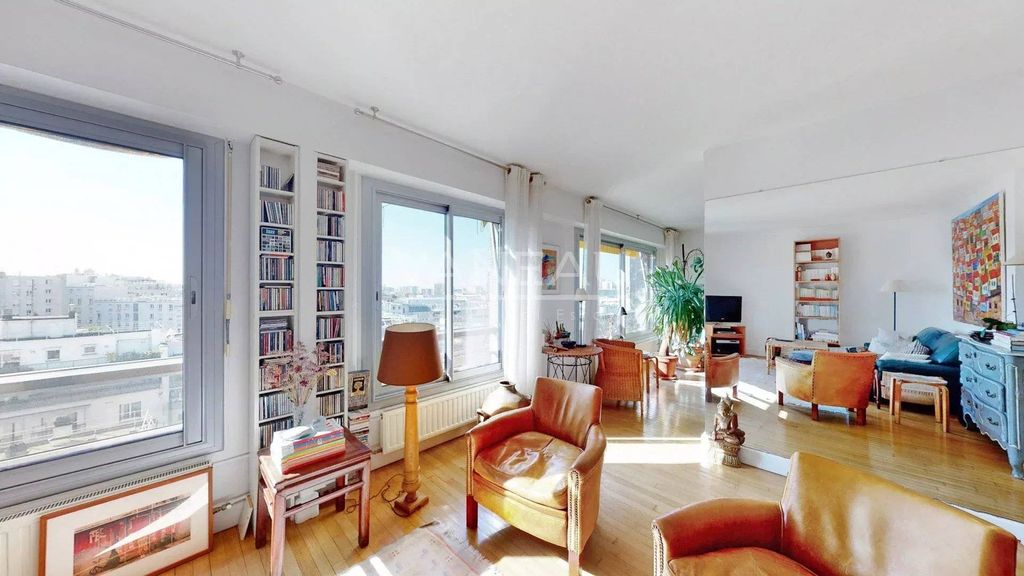 Квартира с 3 спальнями в Париж, Франция № 183363