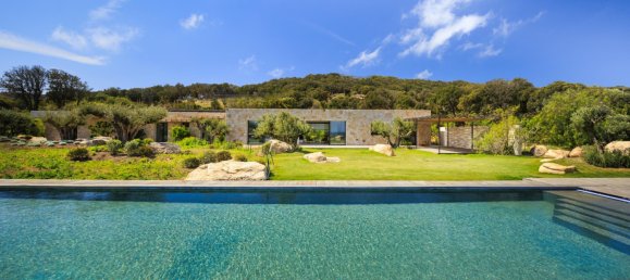 5 bedrooms Villa in Bonifacio, France No. 84743 3