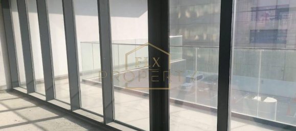 129m² Office in Business Bay, UAE No. 7311 2