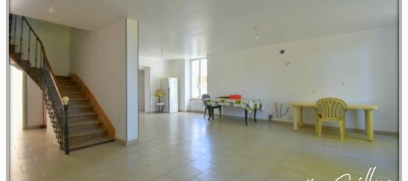 Moradia em banda T4 em Chateaumeillant, France N.º 79798 10