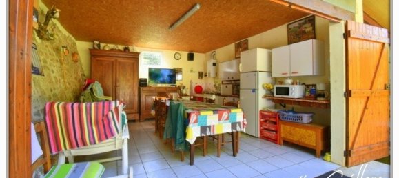 Moradia em banda T4 em Chateaumeillant, France N.º 79798 49